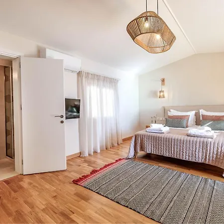 Ocean View Luxury Ethra