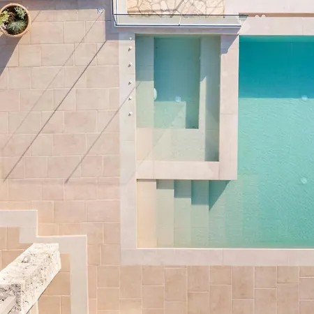 Ocean View Luxury Ethra Vilă